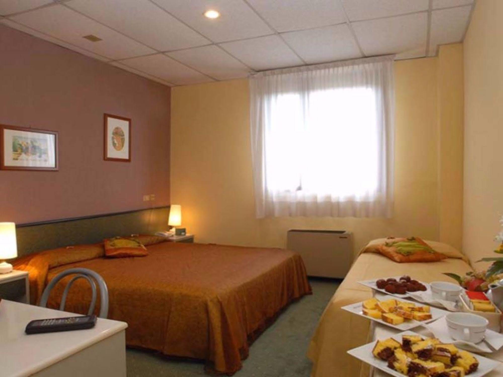 Hotel Thp Bologna Carteria di Sesto Rastignano Habitación foto