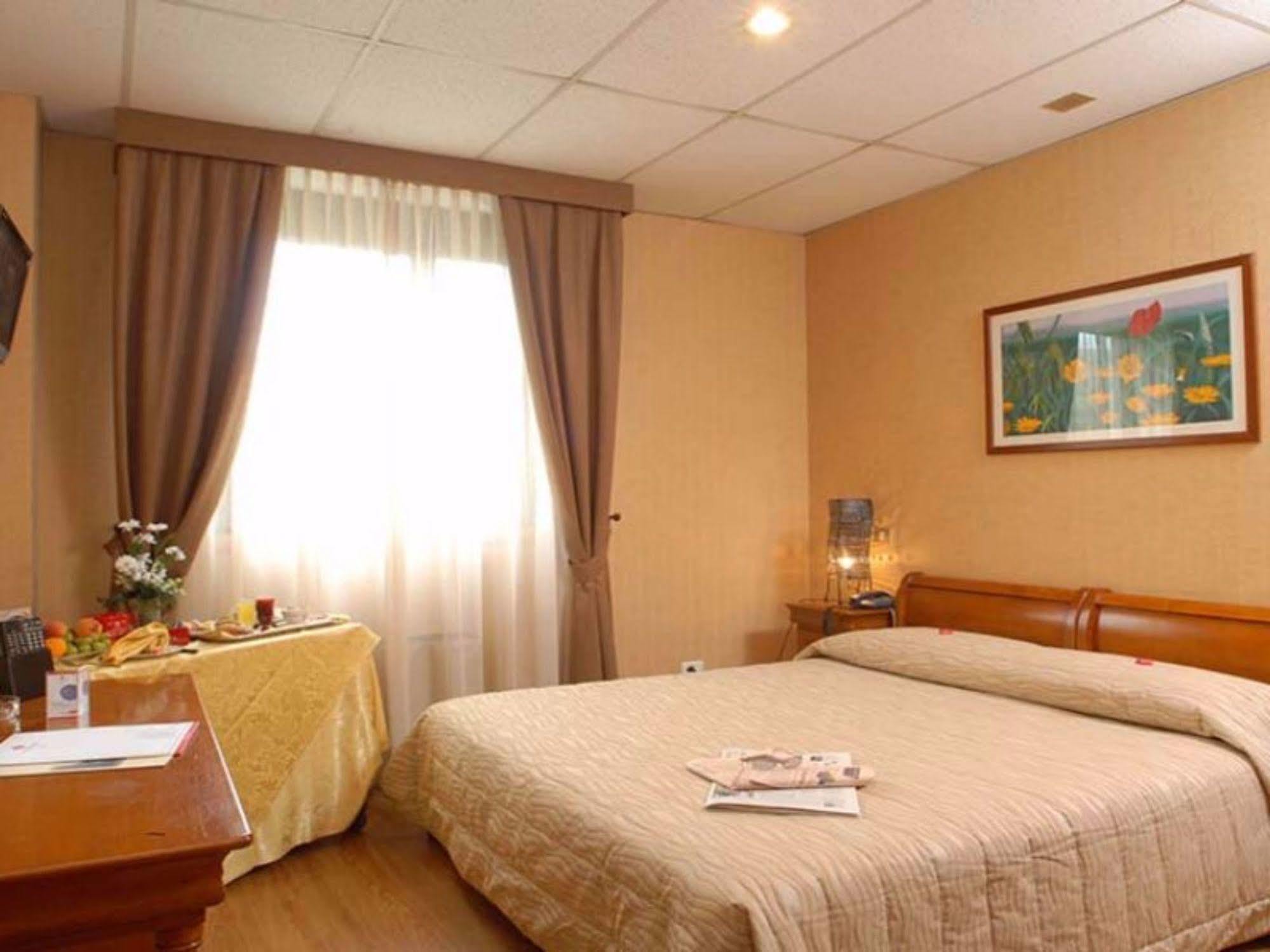 Hotel Thp Bologna Carteria di Sesto Rastignano Exterior foto